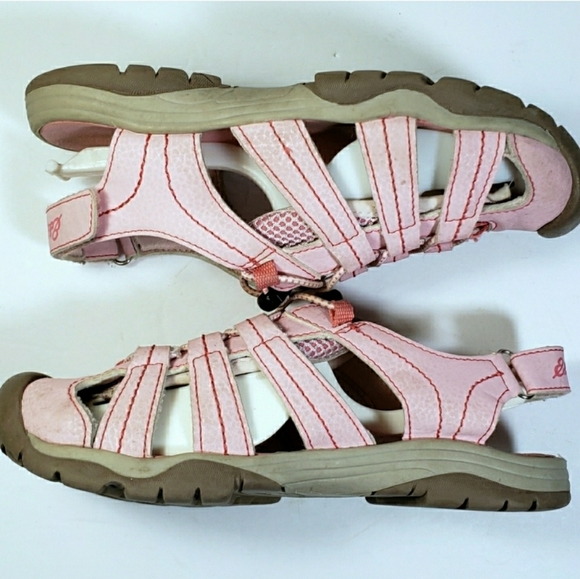 Eddie Bauer Girls Close Toe Hiking Sandals - Picture 5 of 8